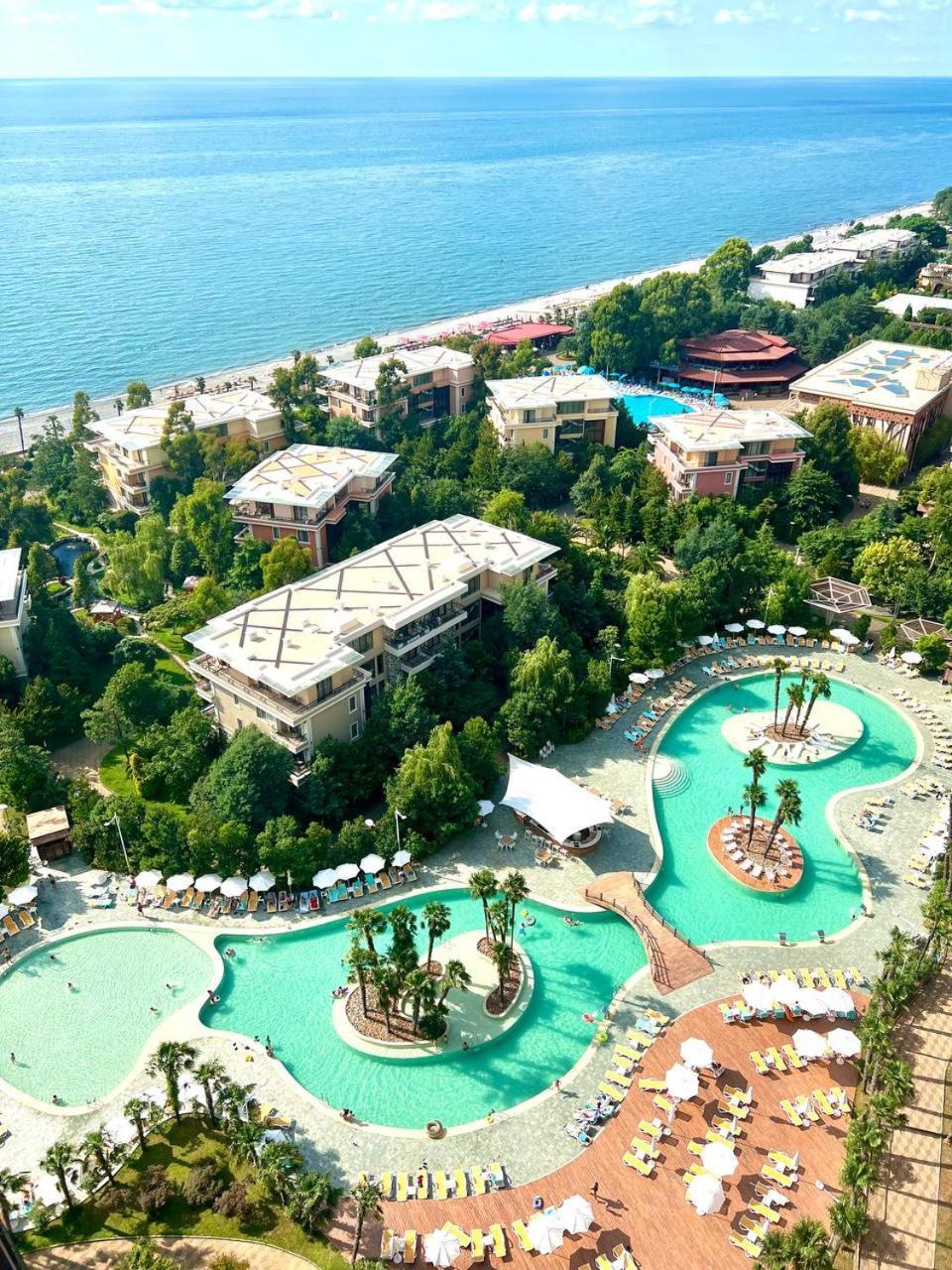 Luxury Oasis Apartment Chakvi Bagian luar foto