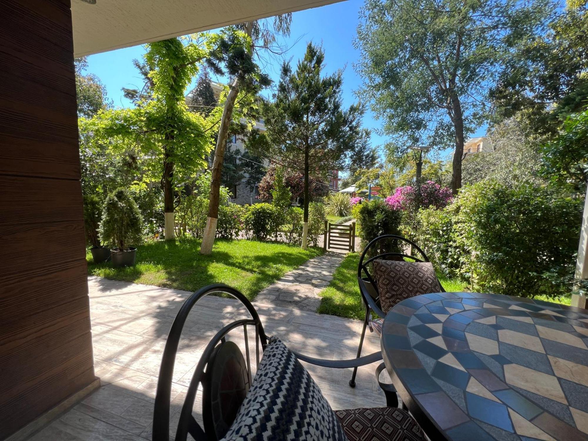 Luxury Oasis Apartment Chakvi Ruang foto